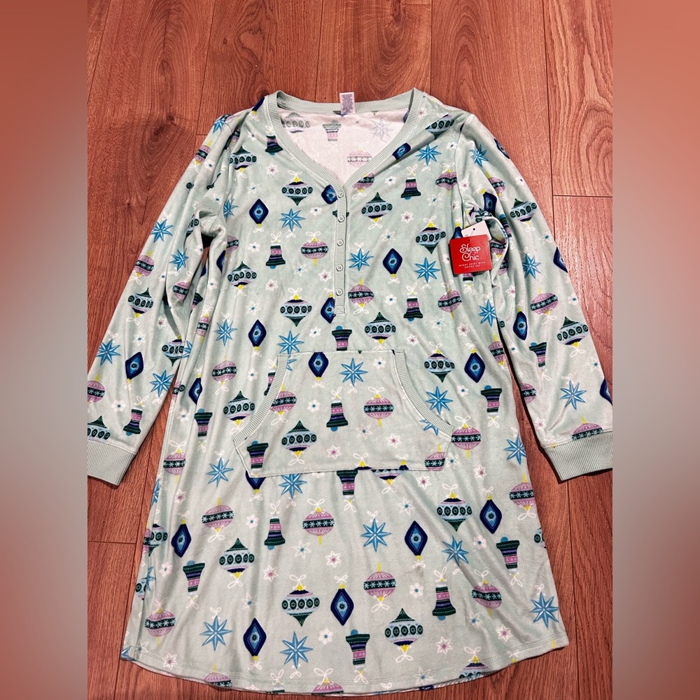 Sleep Chic Women's Christmas Ornaments Nightgown Size M New